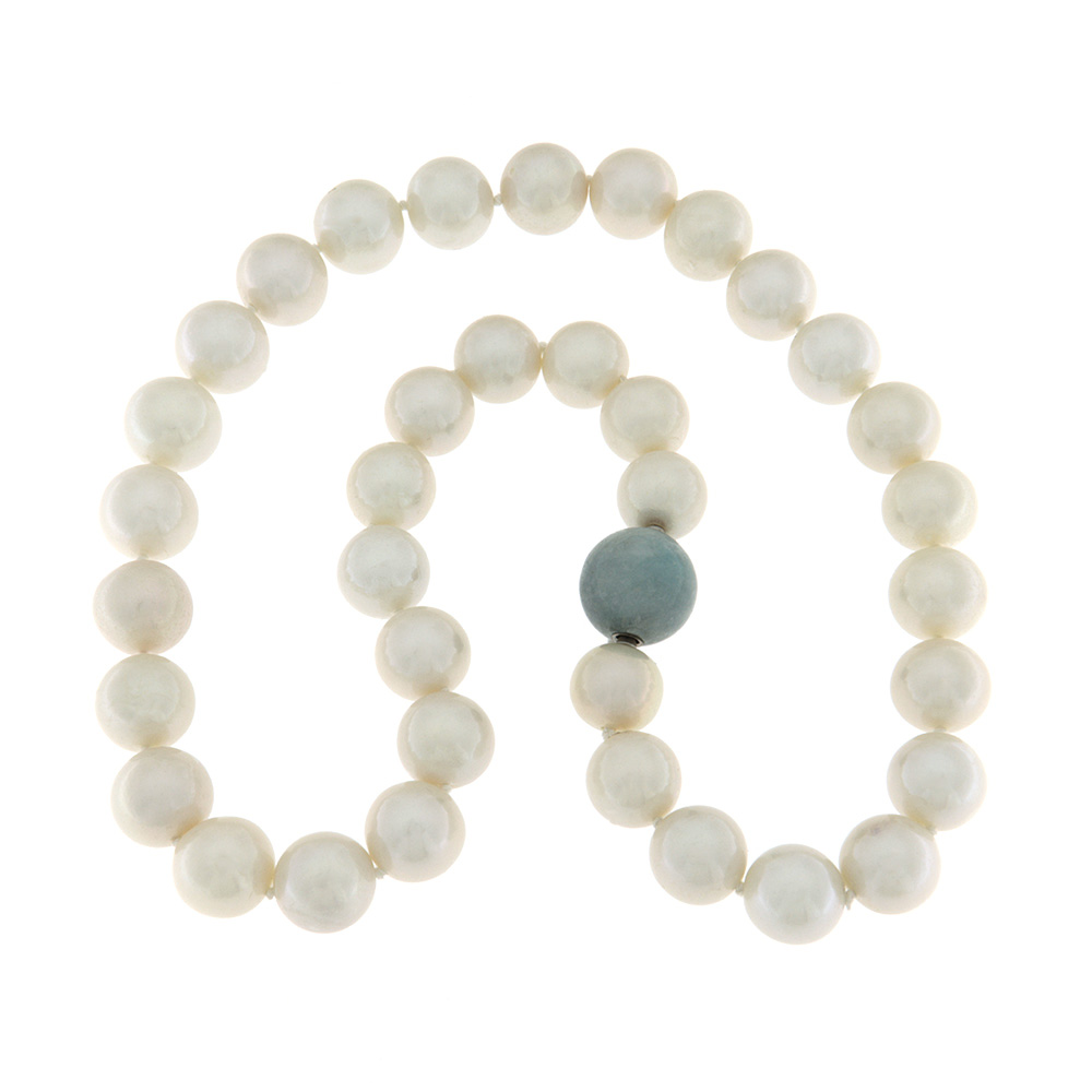 White Freshwater Cultured Pearls Necklace 11/12 mm.
