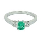 Solitary Emerald Ring