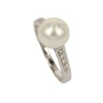 Bliss Woman Ring In White Gold With White Pearl