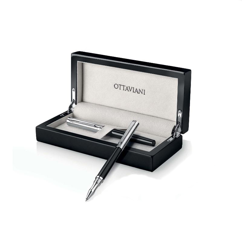 Ottaviani 925 Silver Pen With Black Lacquer Roller Writing