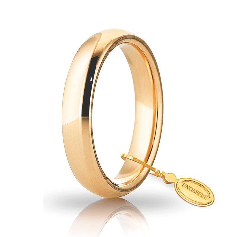 Unoaerre Wedding Band In Yellow Gold Traditional Model Comfortable 4 mm.